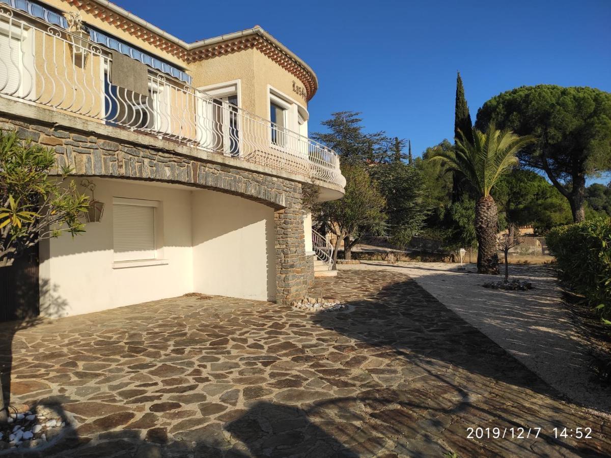 Meuble Tourisme 4*, Les Pieds Dans L'Eau, Villa Las Palmeras La Londe-les-Maures Exterior foto